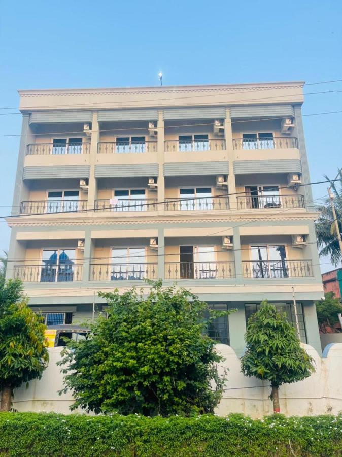 Royal Beach International Puri Exterior photo