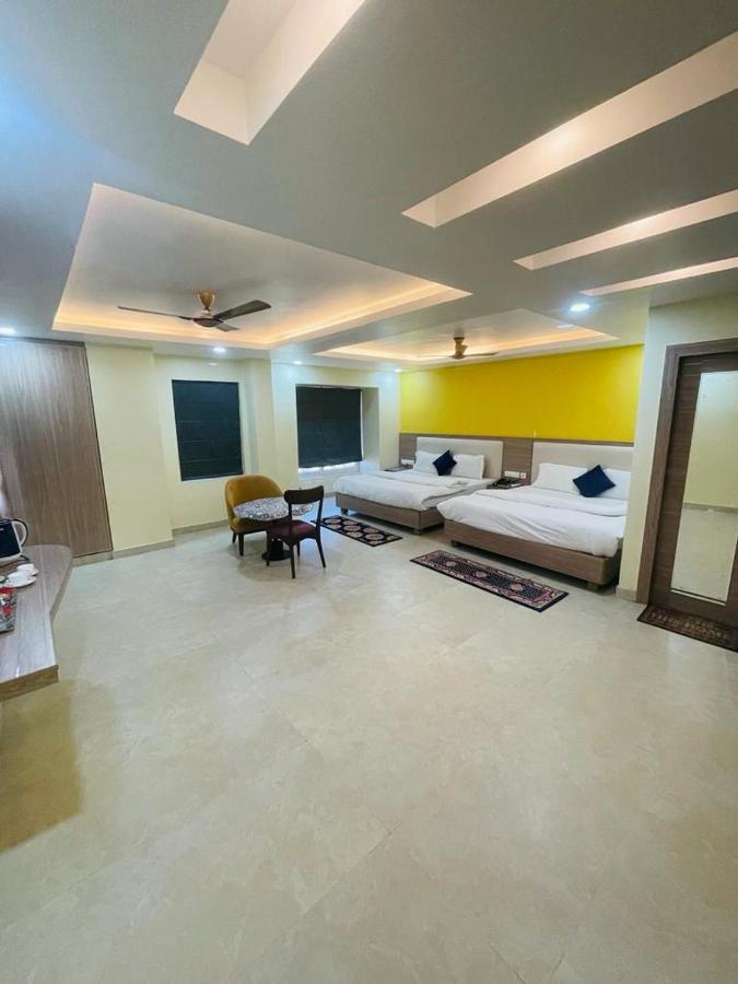 Royal Beach International Puri Exterior photo
