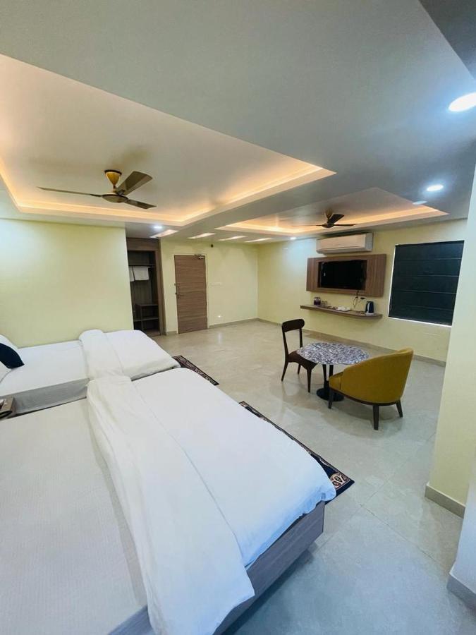 Royal Beach International Puri Exterior photo
