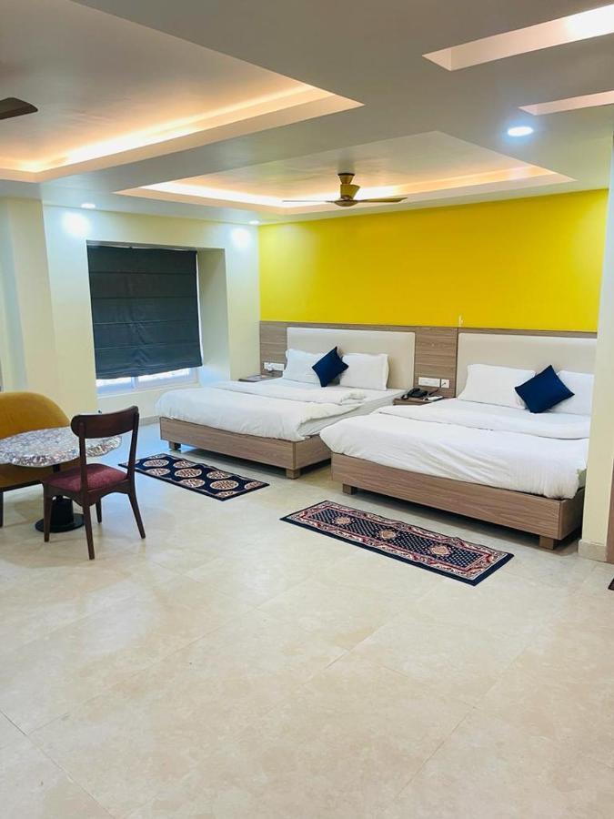 Royal Beach International Puri Exterior photo