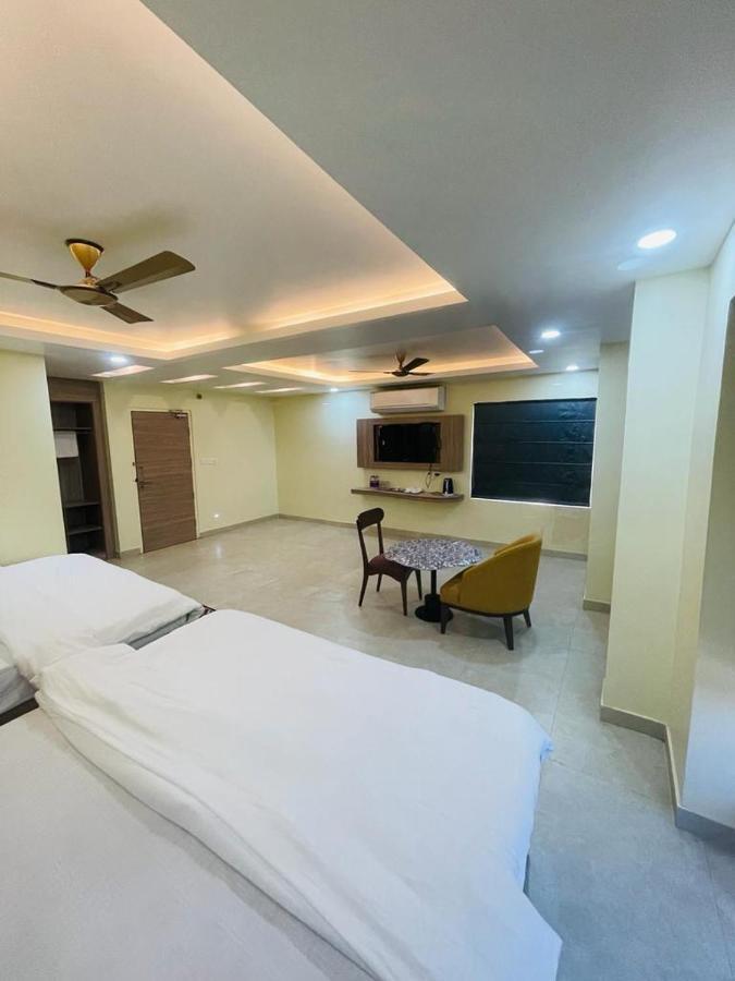 Royal Beach International Puri Exterior photo