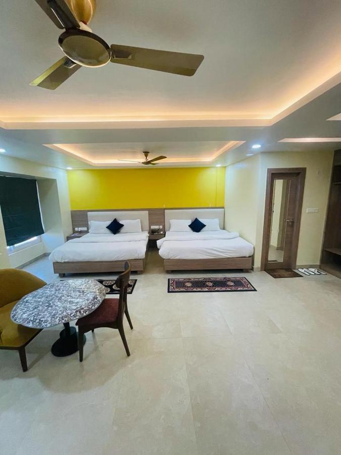 Royal Beach International Puri Exterior photo