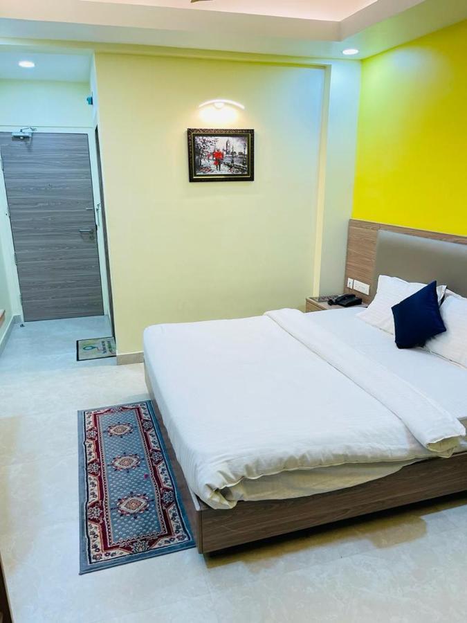 Royal Beach International Puri Exterior photo